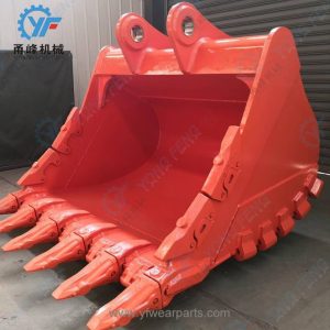 Hitachi ZX500 Rock Bucket