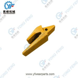 Hyundai R220 ?Two Strap Adapter Center, Side Pin Adapters 2713-1218