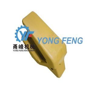 Daewoo DH360 Bucket Tooth  2713-00033